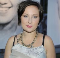 O Stewart: Przyjaciółka domu pieprz**ca się z twoim mężem