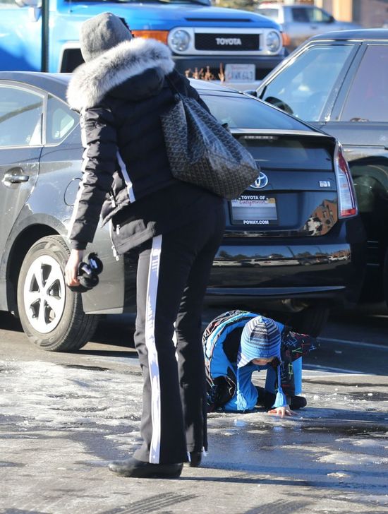 Paula Patton szaleje z synkiem na stoku (FOTO)