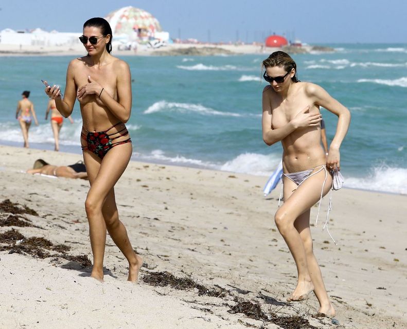 Andreja Pejic (kiedyś Andriej) zafundowała sobie DUŻY BIUST (FOTO) Andreja Pejic (kiedyś Andriej) zafundowała sobie DUŻY BIUST (FOTO)