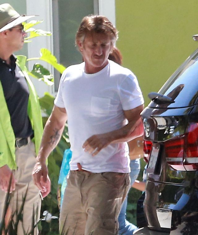 Córka Seana Penna mówi, co jest cudownego w dziewczynie ojca