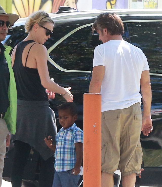 Córka Seana Penna mówi, co jest cudownego w dziewczynie ojca