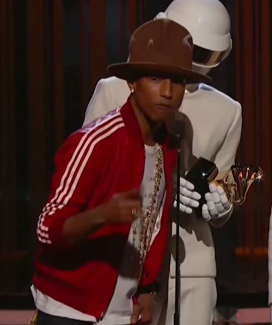 Kapelusz Pharrella Williamsa z Grammy stał się hitem (FOTO)