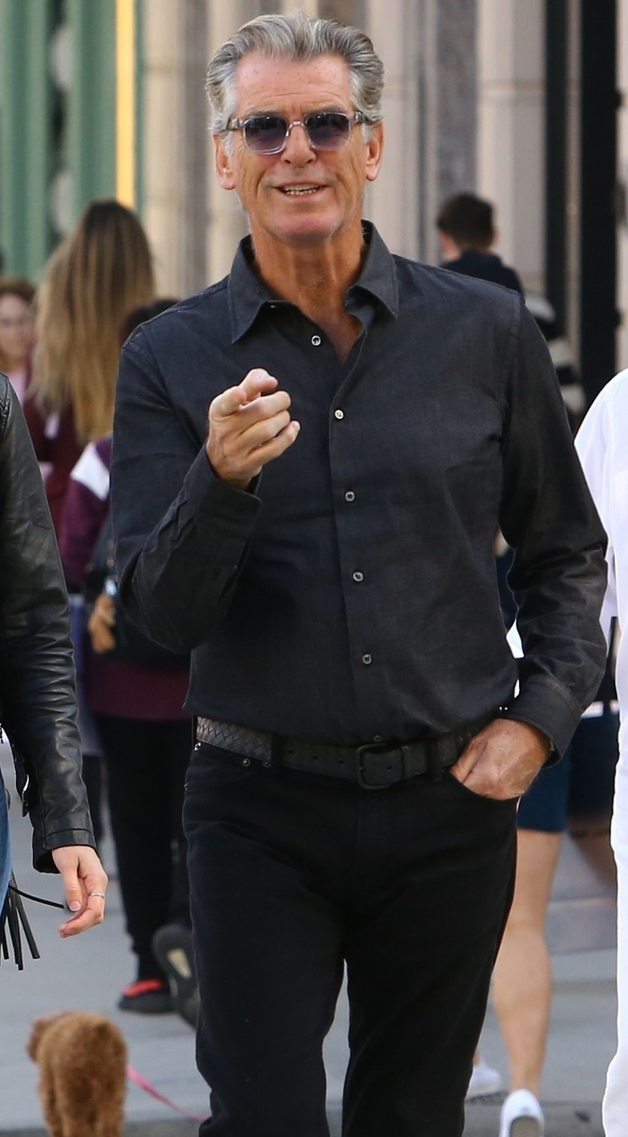 WOW! 21-letni syna Pierce'a Brosnana, Dylan, wyrósł na przystojniaka (ZDJĘCIA)