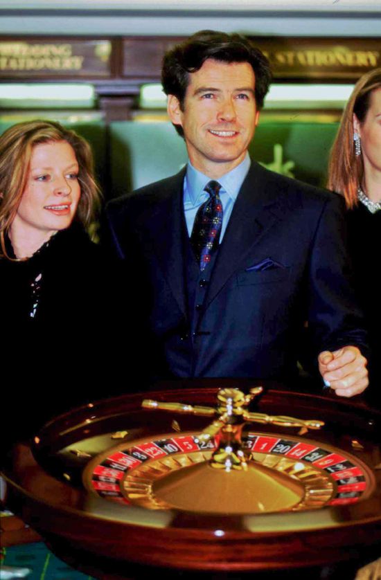 Córka Pierce'a Brosnana zmarła na raka jajnika