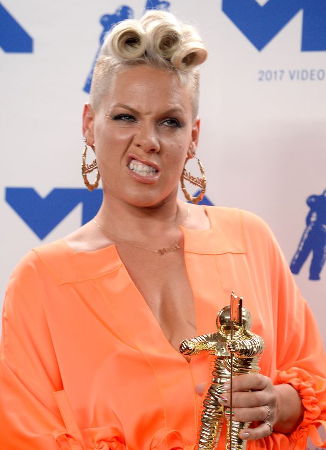 6-letnia córka Pink z rodzicami na gali MTV VMA (ZDJĘCIA)