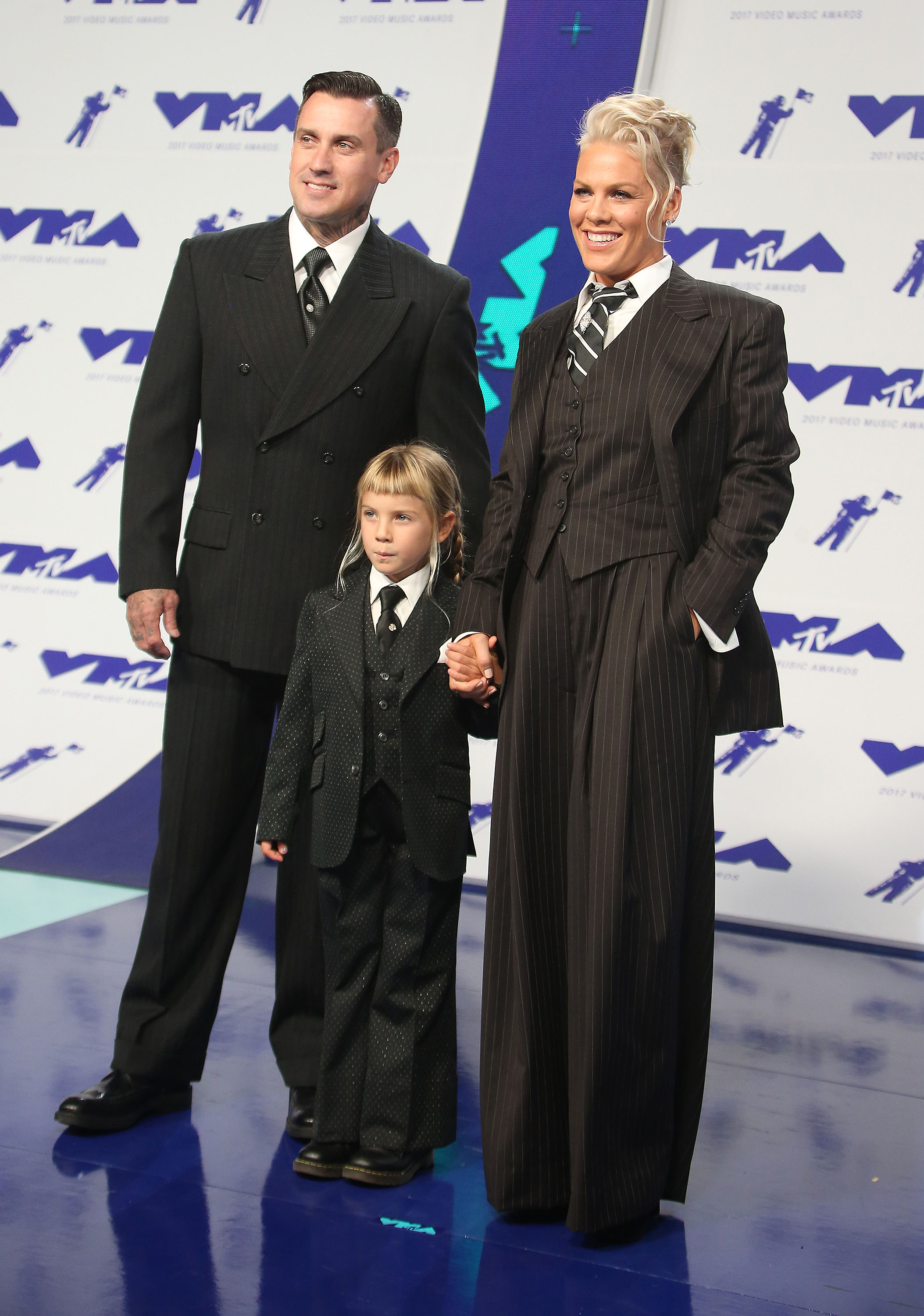 Nietypowe metody wychowawcze Pink. Nie narzuca swoim dzieciom PŁCI