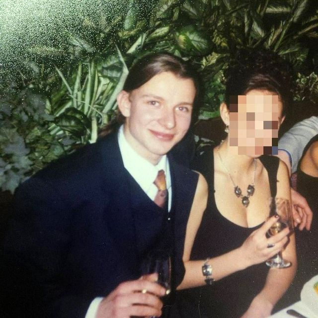 Tak wyglądał na swojej studniówce, dziś ten gwiazdor kończy 38 lat (ZDJĘCIA) Tak wyglądał na swojej studniówce, dziś ten gwiazdor kończy 38 lat (ZDJĘCIA)