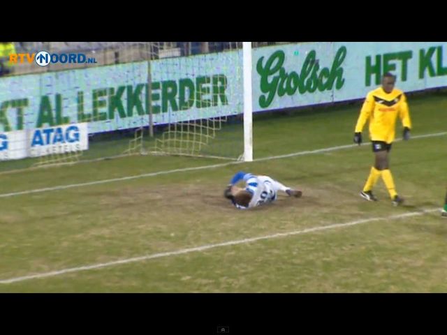 Ale wtopa! Piotr Parzyszek nie trafił do pustej bramki! Ale wtopa! Piotr Parzyszek nie trafił do pustej bramki!