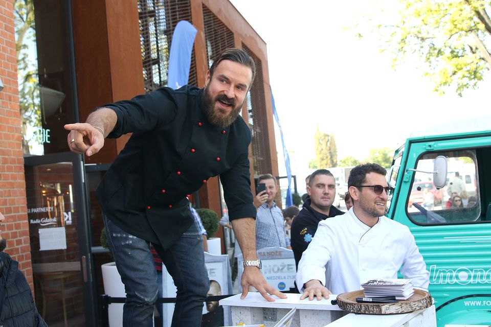 NIE POZNASZ Piotra Stramowskiego bez BRODY i WĄSÓW! (Instagram)