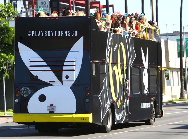 Autobus pełen króliczków Playboya (FOTO)