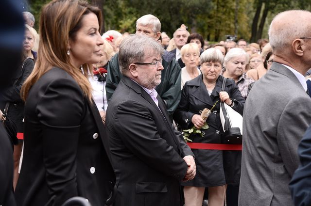 Pogrzeb Grzegorza Miecugowa. Żegnają go m.in. Rusin, Lis, Durczok (ZDJĘCIA)