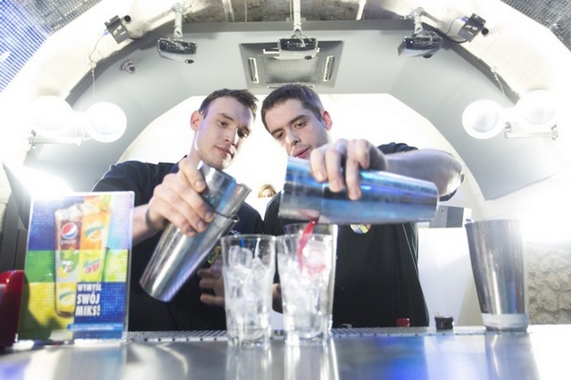 Koniec barmańskiej imprezy Miksshow! Koniec barmańskiej imprezy Miksshow!