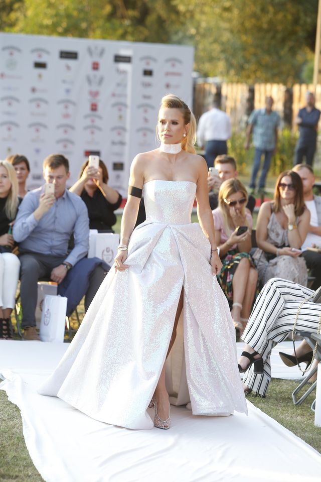 Pokaz kolekcji Patrycji Kujawy - Doda w żałobie i wiele innych gwiazd (ZDJĘCIA) Pokaz kolekcji Patrycji Kujawy - Doda w żałobie i wiele innych gwiazd (ZDJĘCIA)