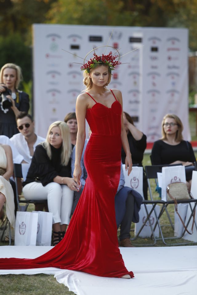 Pokaz kolekcji Patrycji Kujawy - Doda w żałobie i wiele innych gwiazd (ZDJĘCIA) Pokaz kolekcji Patrycji Kujawy - Doda w żałobie i wiele innych gwiazd (ZDJĘCIA)