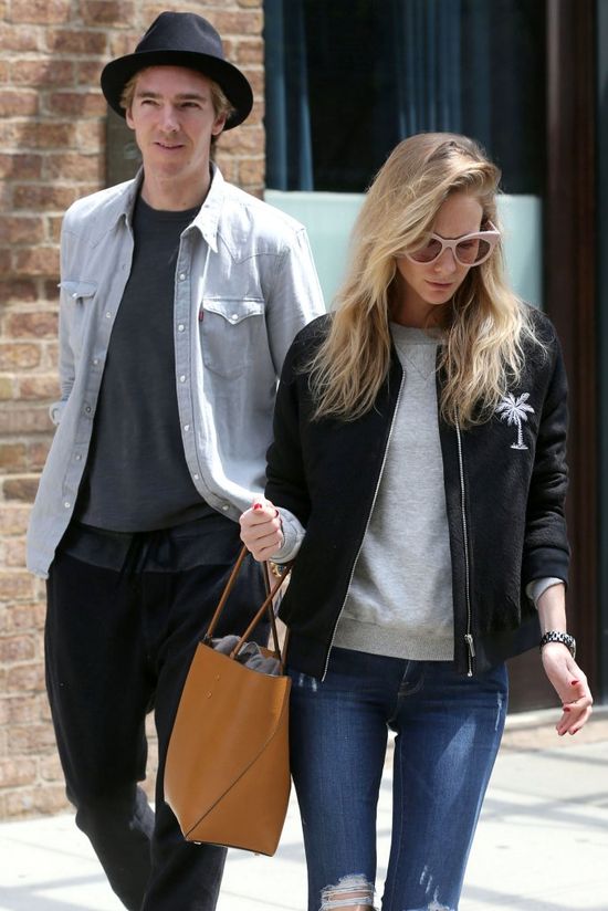 Poppy Delevingne zupełnie nie jest podobna do Cary (FOTO)