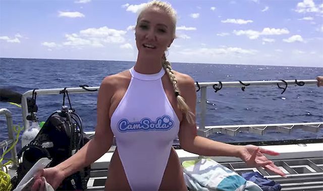 Porn Gwiazda zaatakowana przez REKINA! Przerażające wideo!