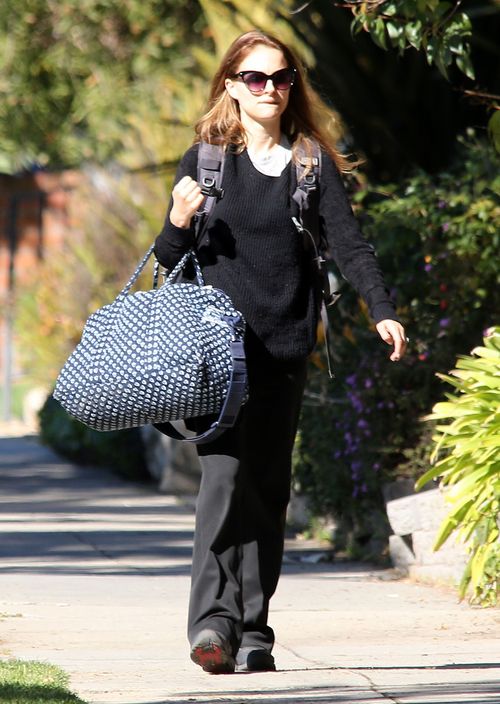 Natalie Portman ma problemy ze zdrowiem? Natalie Portman ma problemy ze zdrowiem?