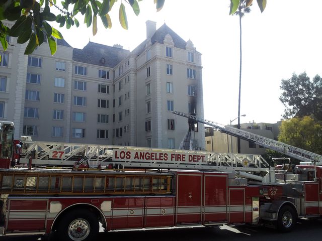 W mieszkaniu Ashley Greene wybuchł pożar!