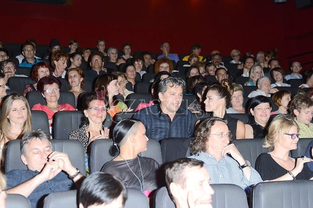 Rodzinne wyjście Józefowiczów na premierę (FOTO) Rodzinne wyjście Józefowiczów na premierę (FOTO)