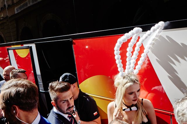 Euro 2016: Polską reprezentacje żegnały... Króliczki Playboya! (FOTO)