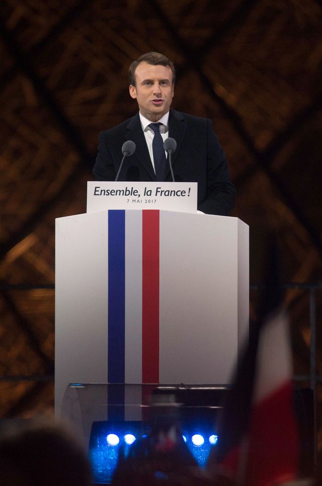Emmanuel Macron, francuski prezydent elekt, ma na swoim koncie PORYWAJĄCY ROMANS
