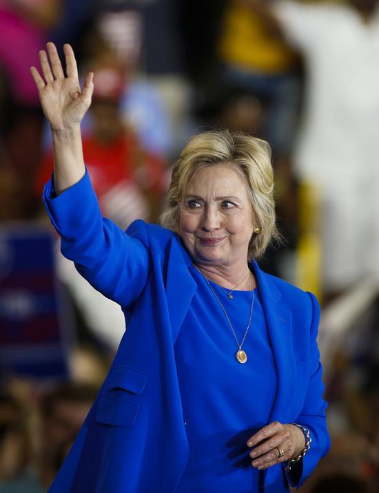 Barack Obama będzie OSTATNIM prezydentem USA? Hillary Clinton jest chora i...