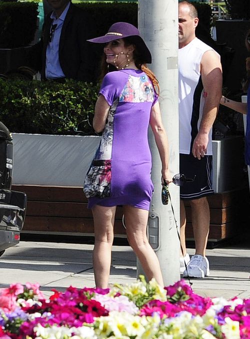 Phoebe Price lansowała się na tle wypadku (FOTO)