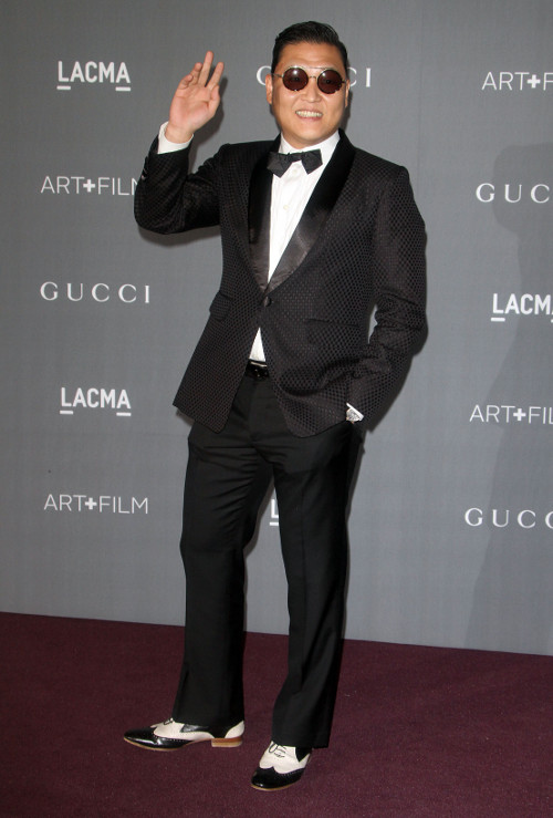 PSY wystąpi na Uniwersytecie w Oksfordzie