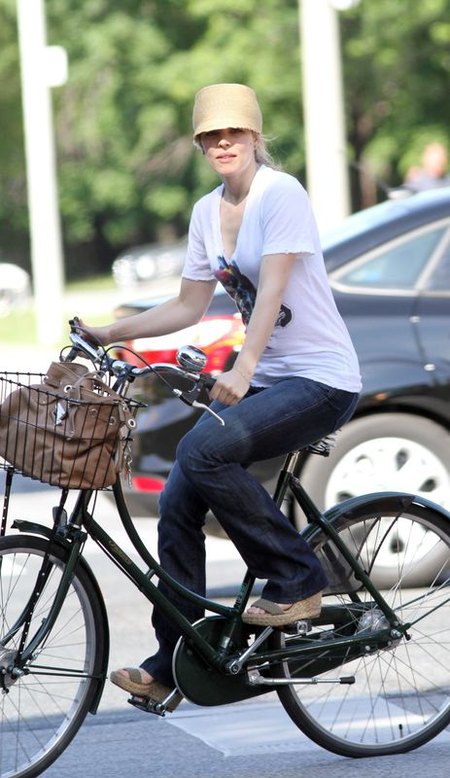 Rachel McAdams z dala od hollywoodzkiego zgiełku (FOTO)