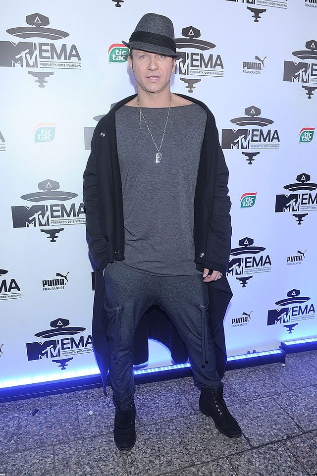 Radek Majdan nie umie sobie wyprasować koszuli! (FOTO)