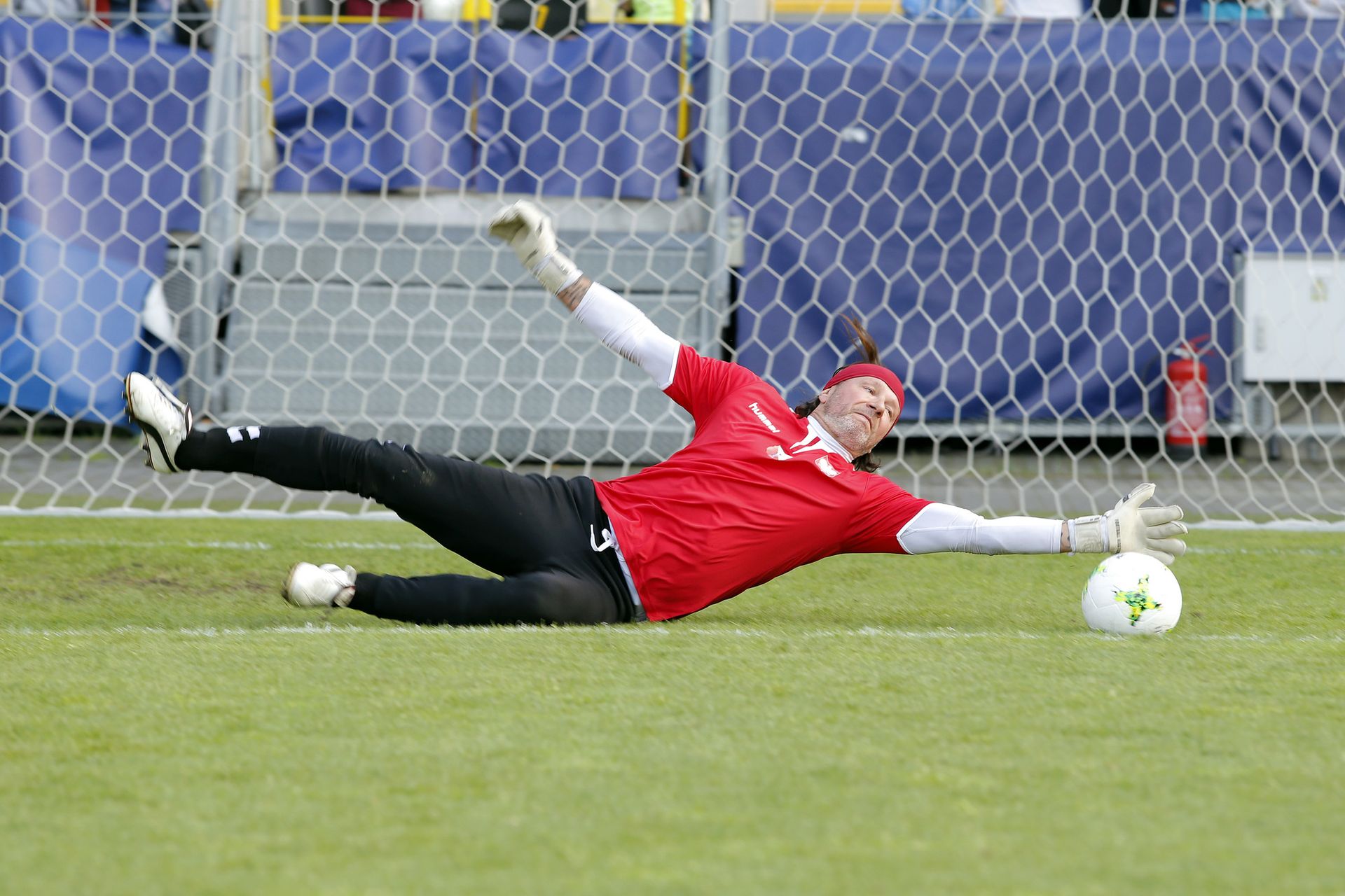 Marka Radosława Majdana w konflikcie z Chanel przez Vabun for Lady No. 5 Marka Radosława Majdana w konflikcie z Chanel przez Vabun for Lady No. 5