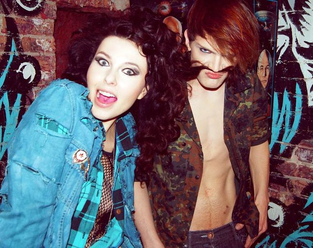 Ramona Rey jak Bella z sagi Zmierzch (FOTO)