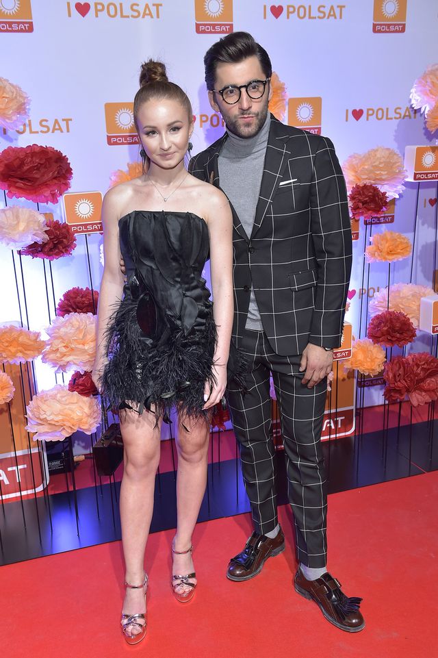 Chuda Kaczoruk, całuśny Gojdź na wiosennej RAMÓWCE Polsatu (ZDJĘCIA) Chuda Kaczoruk, całuśny Gojdź na wiosennej RAMÓWCE Polsatu (ZDJĘCIA)