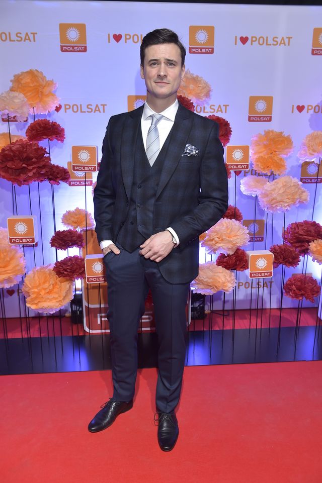 Chuda Kaczoruk, całuśny Gojdź na wiosennej RAMÓWCE Polsatu (ZDJĘCIA) Chuda Kaczoruk, całuśny Gojdź na wiosennej RAMÓWCE Polsatu (ZDJĘCIA)