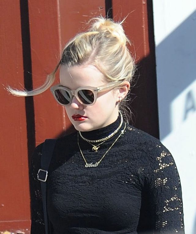 Ave Phillippe - ładniejsza od mamy, Reese Witherspoon? (FOTO)