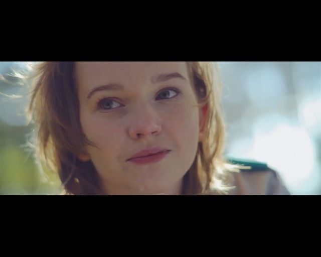 Całujące się harcerki kłują w oczy ZHP [VIDEO]