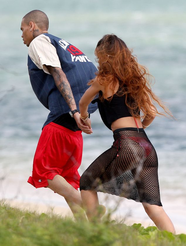 Chris Brown skomentował zdjęcie Rihanny. Fani nie wytrzymali