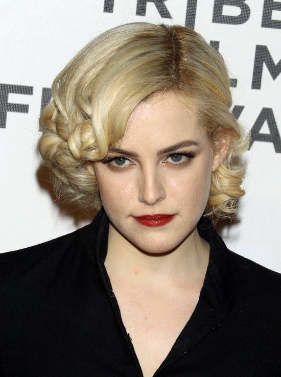 Robert Pattinson ma nową dziewczynę! (FOTO)