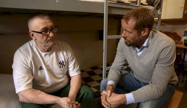 Rinke Rooyens potrafi walczyć o miłość? (VIDEO)