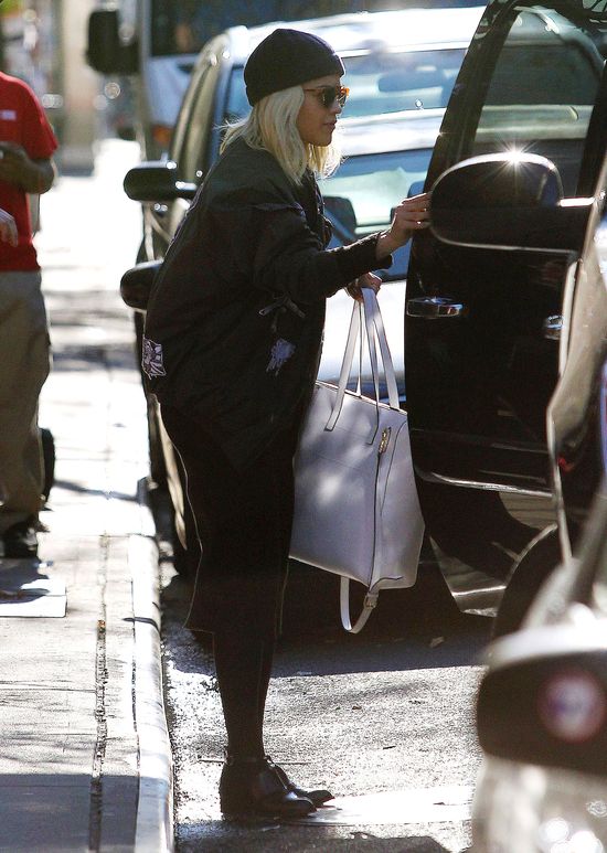 Rita Ora wpadła w złe towarzystwo? (FOTO)