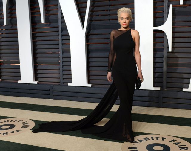 Rita Ora pokazała światu swoją pupę na oscarowym afterparty Rita Ora pokazała światu swoją pupę na oscarowym afterparty