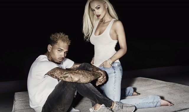 Słyszeliście już nowy numer Rity Ory i Chrisa Browna?