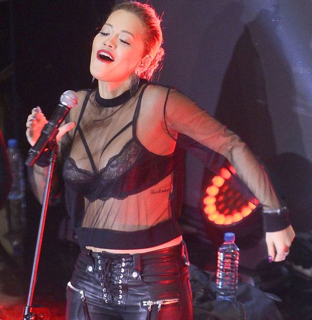 Rita Ora w Arkadii - która blogerka zrobiła sobie sefie z gwiazdą? (FOTO)