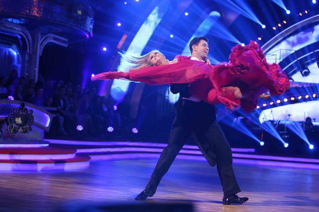 Kaczorowska z Wieszczkiem czuje się lepiej, niż z Maślakiem?