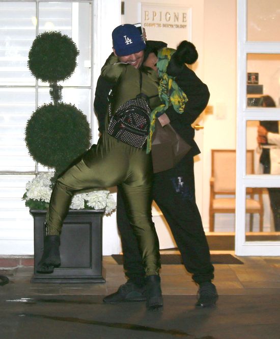 Blac Chyba i Rob Kardashian zjadają sie na oczach paparazzi