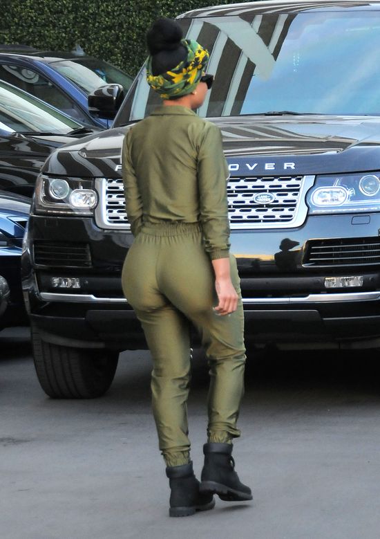 Blac Chyba i Rob Kardashian zjadają sie na oczach paparazzi