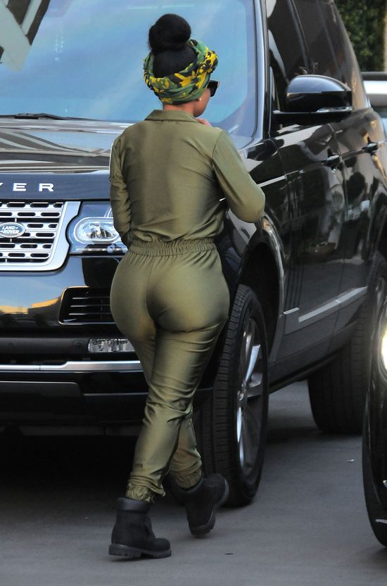 Blac Chyba i Rob Kardashian zjadają sie na oczach paparazzi