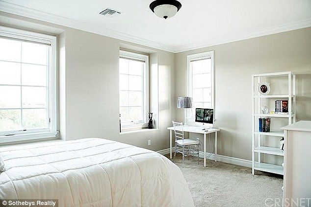 Rob Kardashian dostał od mamy dom warty 2,5 mln$! (FOTO) Rob Kardashian dostał od mamy dom warty 2,5 mln$! (FOTO)