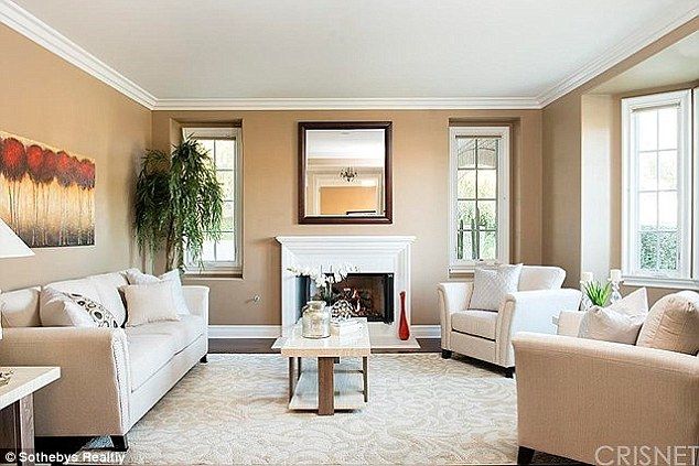 Rob Kardashian dostał od mamy dom warty 2,5 mln$! (FOTO) Rob Kardashian dostał od mamy dom warty 2,5 mln$! (FOTO)