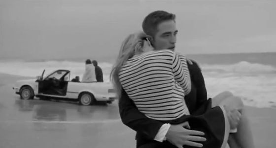 Idealna dziewczyna w wydaniu Roberta Pattinsona (VIDEO)